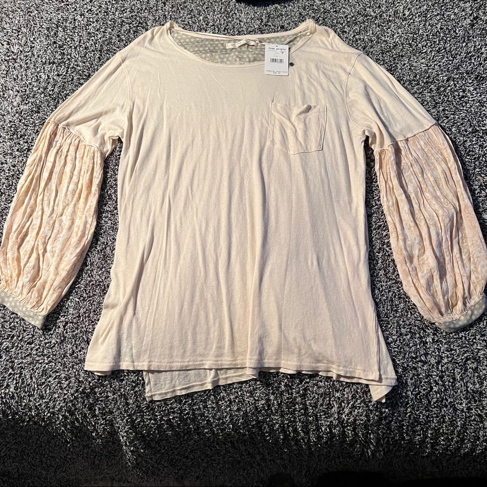 We The Free (Free People) Jade Long balloon Sleeve Pocket Tee - Ecru (L) BNWT
